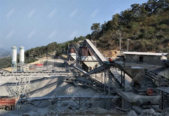 鐵路沿線石料生產線